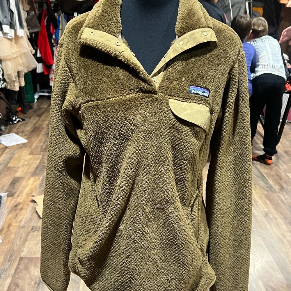 Patagonia Women's Tan Teddy Jacket